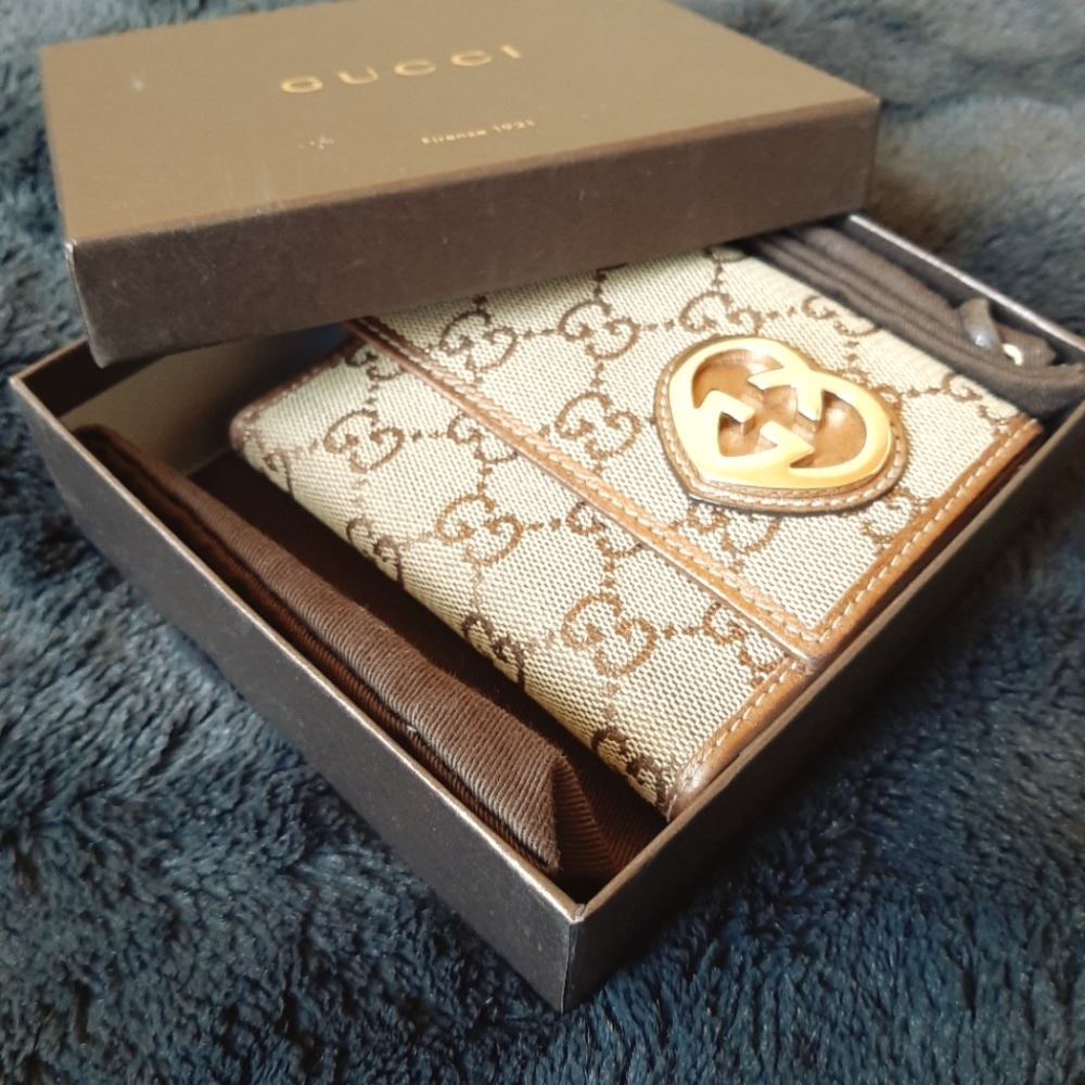 Vintage Gucci GG Canvas Lovely Heart Continental Wallet